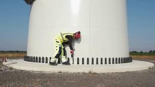 Watch How Technicians Service Wind Turbines