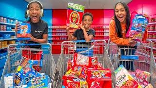 GROCERY Shopping IN ONE COLOR With OUR KIDS  | The Lee Family