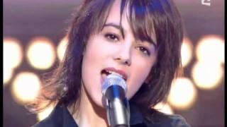Alizée - Live performances (2003-12-31 - Les vainqueurs del'année - France 2)