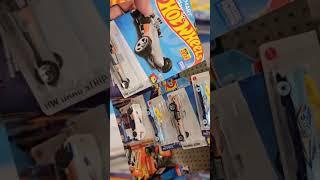 Unveiling my first ever, Hot Wheels Error. The new for 2023 Rockin Railer error.