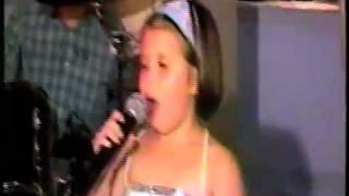 Tippy dos Santos, at 5 years old singing "Halik" by Aegis!!!