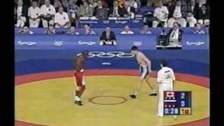 Daniel Igali vs Arsen Gitinov Sydney 2000 gold medal match pt 1.