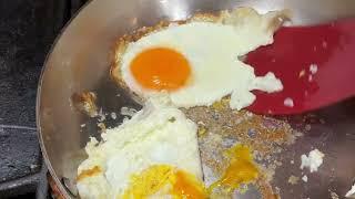 2 Reasons You Can't Fry Eggs Like a YouTuber