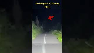 PENAMPAKAN POCONG ASLI TERJELAS #shorts #penampakan #pocong #hantu #penampakanpocong #hantupocong