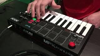 Akai MPK Mini Play Live Loop