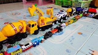 Mobil truk, mobil mobilan, excavator, truk molen, mobil polisi, tayo bus kecil, truk es krim