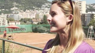 Alizé Cornet's tour of her French hometown Nice (CC Subtitles)