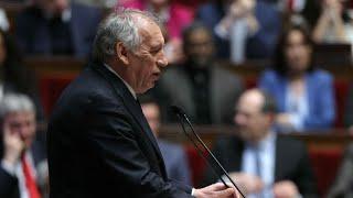 François Bayrou a-t-il convaincu afin d'éviter la censure ?