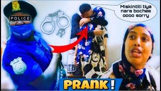 POLICE PRANK ON MY WIFE || PRANK AJA'IBAA OBSE IRRAATTI HOJADHE NI BOCHISEE MISKINTITI TIYA