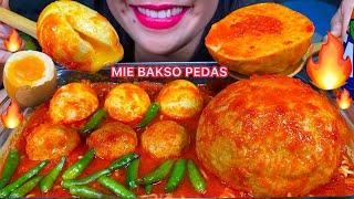 MAKAN INDOMIE BAKSO PEDAS *SPICY MEATBALL NOODLES ASMR MUKBANG MASSIVE Eating Sounds