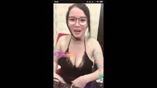 Cewek Live Bigo , DJ Nissa Mendesah Emut jari