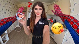 CRAZY POLICE GIRL WILL NOT LEAVE SPIDER-MAN ALONE (Parkour POV Love Best) ​⁠@Celpan