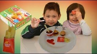 Kracie Popin' Cookin' Happy Kitchen Mini Burger and French Fries DIY Kit ハッピーキッチン ハンバーガー