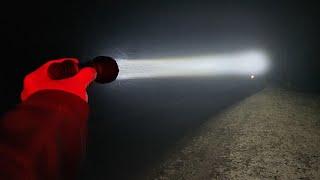 Acebeam L18 Beamshots im Nebel