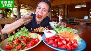 Spicy STRAWBERRY Tom Yum!! STRAWBERRIES Like You’ve Never Had! | Full Thai Food Meal