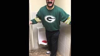 Bill the Packer Fan: Bathroom Etiquette