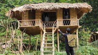 FULL VIDEO Homeless boy goes fruit picking in the forest and encounters a terrifying haunted house