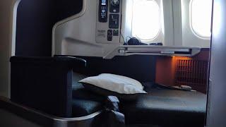 Lucky Double Upgrade! Cathay Pacific CX650 Singapore to HongKong