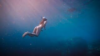 Freediving Girl's No Fin Dive to -12M