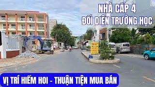 BÁN NHÀ CẤP 4 vị trí tuyệt đẹp - Đường 2 chiều ĐỐI DIỆN TRƯỜNG HỌC ở Gò Vấp.