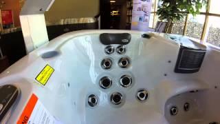 MAAX Spas 451 Hot Tub