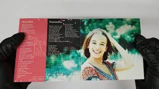 Alizee Gourmandises COVER CD Artwork HD UNBOXING lyrics Booklet Livret