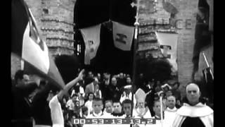 Processione religiosa della statua di Santa Teresa del Bambin Gesù.