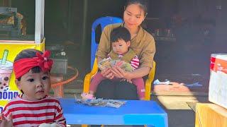 single mother: Light incense to pray for everyone's safety - Selling sandwiches and dumplings