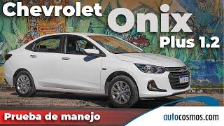 Test Chevrolet Onix Plus 1.2L ¿Se la banca el motor chico? | Autocosmos