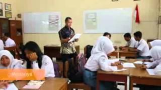 Contoh Pembelajaran Kurikulum 2013 - SMA - Bahasa Indonesia (peminatan)