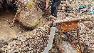 Incredible Discovery.!! The Process Of Finding Gold İn A River