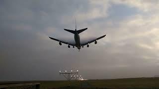 Foggy landing KLM Boeing 747 Zwanenburgbaan Schiphol