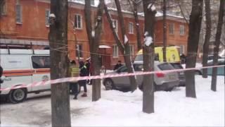 Видео снято возле дома в Подольске где отравились газом