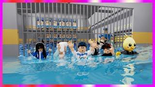 POLİS BARRY'S HAPİSHANESİNİ SULAR BASTI YÜZEREK KAÇIYORUZ !!! | ROBLOX WATER BARRY'S PRISON RUN !