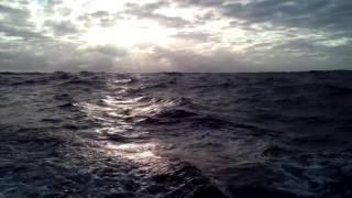 Закат в океане. Переход Тихого океана на парусной лодке MUSHU