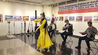 Uzbek dance performance at ROK-UZ Cultural Exchange Exhibition pt.2 | Seoul