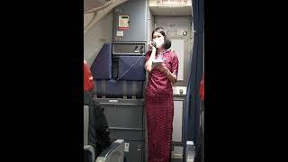 Siap Terbang !!! Pramugari Lion Air Tutup Pintu Pesawat dan Announcement Sebelum Take Off