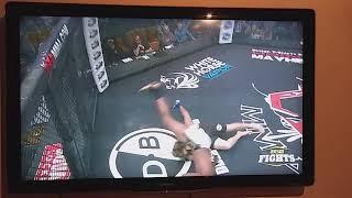 Timothy Woods knocks himself out doing a Whizzer on axs tv fights in (HD)!!!