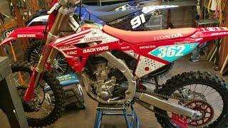 1:11 Honda CRF250R Top End Rebuild 2018-2025. New piston, Valve clearance checked. Walk through