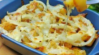 Potatoes and onions recipe! Easy and tasty pan fried potatoes that everyone love