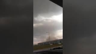 UN PEQUEÑO TORNADO EN MONTERREY NL MÉXICO