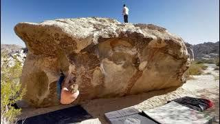 Joshua Tree Bouldering - Skimbles V6