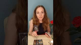 ЧТО ОН СКРЫВАЕТ?#таро #tarot #расклад #гадание  #тароонлайн #tarotreading