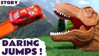 Dinosaurs for Kids daring jumps with Cars McQueen