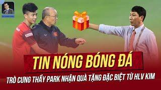 Tin nóng 24/8: Trò cưng thầy Park nhận quà đặc biệt từ HLV Kim; Thái League liệu có hơn V.League?