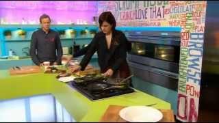 Elizabeth McGovern on Sunday Brunch (Cooking with Tim and Simon)