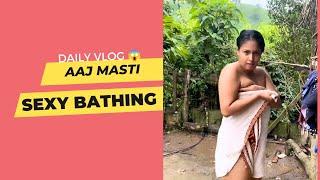 Aaj garam mein open bathing Kiya Sab Dekho Bhabhi ko #bathing  #dailyvlog #desivlogvillage #vlog