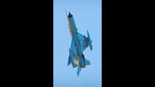 Mig 21 Low Pass 1000km/h