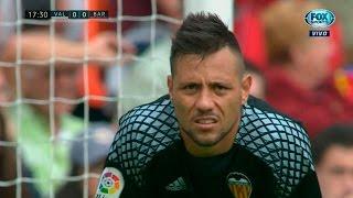 Diego Alves vs Barcelona (Home) 16-17 HD 720p (22/10/2016)