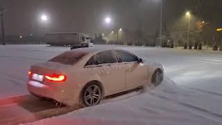 Audi A4 3.0 TDI Quattro Drift on Snow